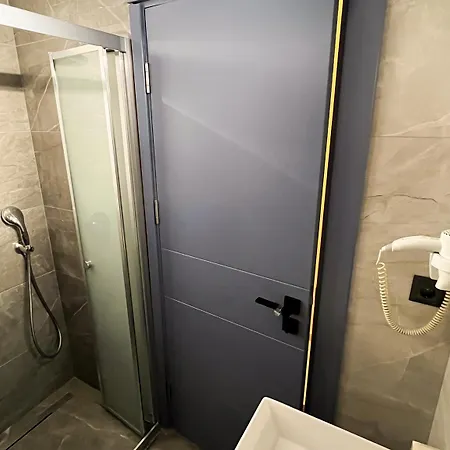 Ozlem 2 Hotel İçmeler