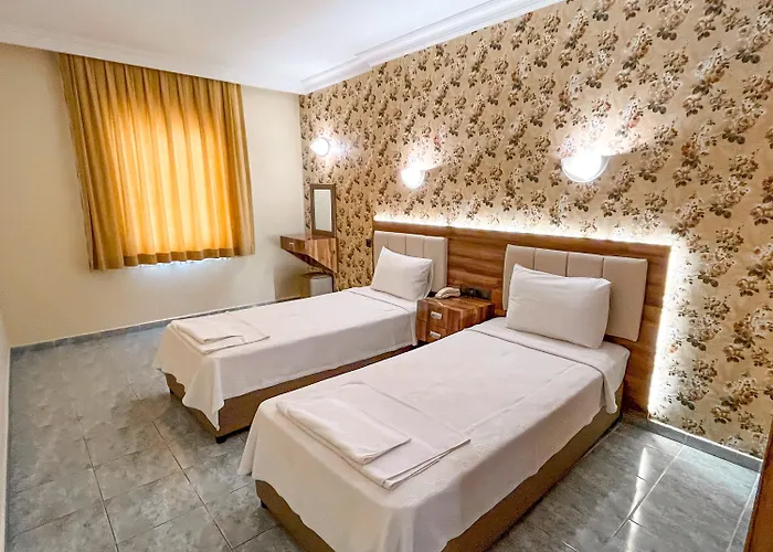 Ozlem 2 Hotel İçmeler